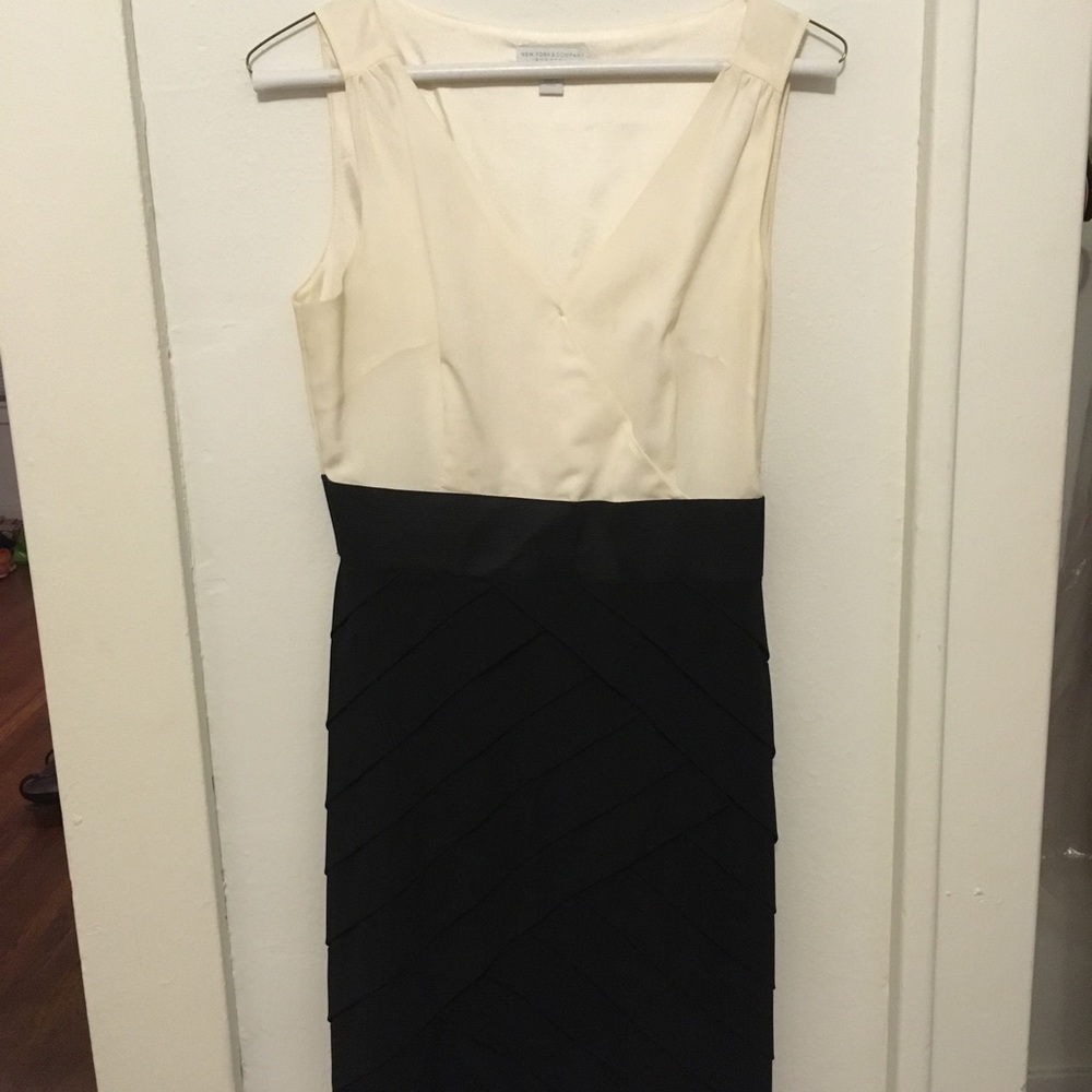 Dress (off white)